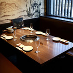 焼肉 大河 - テーブル席