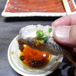 金沢回転寿司 輝らり - 寿司は手で食す・イワシ