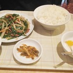 中華料理福臨門 - 豚肉とニンニクの芽炒め