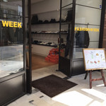 Straw - ☆外観(一階のインポートショップ、VIA LUISA(ビアルイーザ)へ入店し中階段へ)