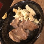 もつ焼き酒場　豚坊 - 