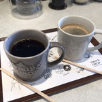 DRIP&DROP COFFEE SUPPLY - オリジナルブレンド ドリップ(左) エスプレッソをお湯で割ったの(右)