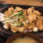 しんぱち食堂 - 生姜焼きのアップ