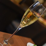 ワインバー バッカス - ハッピーアワーセット（１，１００円＋１５０円）の『ブルエット・プレステージュ・ブランドブラン』２０１９年３月