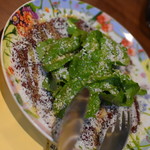 ワインバー バッカス - 青森小田桐牧場直送、馬肉のカルパッチョルッコラとチーズと一緒に（１，１００円）２０１９年３月