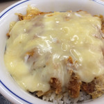 Katsuya - カツ丼(梅)にチーズトッピング