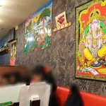 Asian Dining NAMASTE HIMAL - 店内の壁