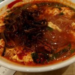 辛麺屋 一輪 - 無料MAXの辛さ5倍、こんにゃく麺の辛麺