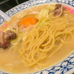 かいの - ウマすぎる鶏白湯スープのチャンポン。単品なら800円。