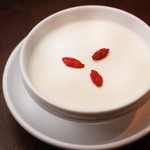 担担麺 胡 - 自家製杏仁豆腐