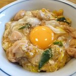 Torikita - 親子丼580円　上の生卵は煮てもくれるらしいです