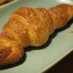 103948212 - 発酵バターのクロワッサン