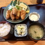 だるま - カキフライ定食1100円
