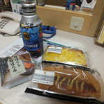 セブンイレブン - パンと缶コーヒーと・・・おにぎりって