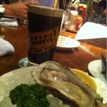 麦酒倶楽部 ポパイ - ベアード島国スタウトと　伊勢志摩の生牡蠣