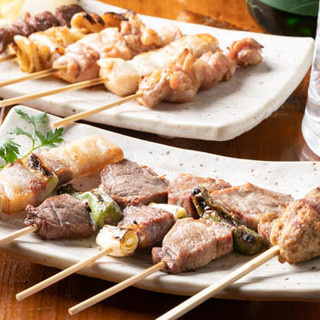 Beef Grilled skewer enjoyed with homemade sauce and carefully selected salt. We are also proud of our fresh horse sashimi!