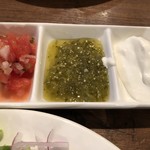 ロス・ボラチョス - ♪お好みのソースで...