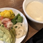 ロス・ボラチョス - ♪おかわりは、お気に入りのもので...