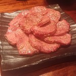 炭火焼ホルモン ぐう はなれ - 