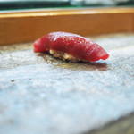 寿司栄 - 赤身の握り