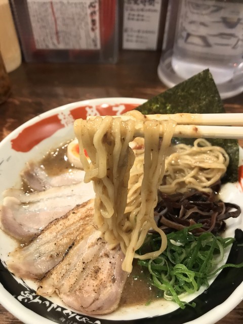 極濃拉麺 らーめん小僧>