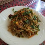 アカーシュ - チキン・チョウミン (18年7月)