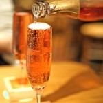 魚とワインはなたれThe Fishand Oysters - 