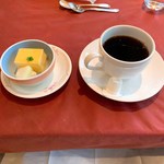 パレスサイドホテル Fermata - 食後のデザートとコーヒー