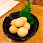 肉汁餃子のダンダダン - うずらの卵