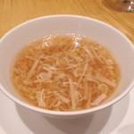 スーツァン・レストラン陳 - えのき茸と玉子のスープ