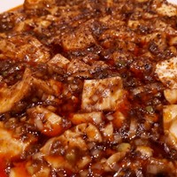 スーツァン・レストラン陳 渋谷店 - 自家製辣油の辛さ、中国山椒の爽やかな痺れ