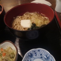 北陸料理 新越 - 暖かいそば