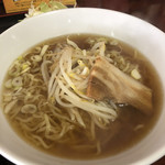 Kinfuku - 数種類から無難に選んだ醤油ラーメンアップ