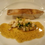 らんぷ亭 - スズキのポアレ、ぺルノー風味は火入れ完璧。