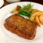 Domestic fillet Steak with Chaliapin sauce (single 80g)