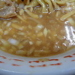 ラーメン二郎 - たまねぎとスープは相棒