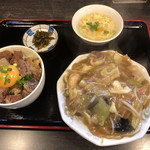 チャンポン龍 - 皿うどんBセット
            ハーフ皿うどん＋すじ飯＋卵スープ＋高菜漬物