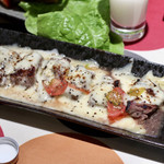 ルッカ - 牛タンのチーズ焼き