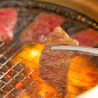 Great value all-you-can-eat course available! Enjoy Miyazaki beef and Kirishima Kurobuta to your fullest ◎