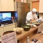 千代娘 - 美味しそうなおばんざいがズラリと並んでいます