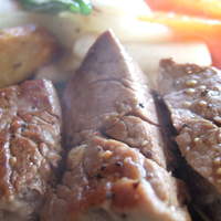 肉匠 逢喜の郷 - 程よく焼けました