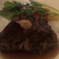 ザ タヴァン グリル＆ラウンジ - 