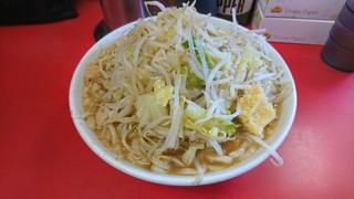 近く の 二郎 系 ラーメン 屋