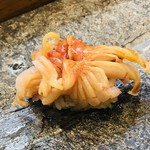 寿司栄 - 赤貝