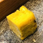 寿司栄 - 玉子焼き