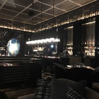DINING & BAR TABLE 9 TOKYO - 