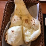 天竺薬膳 北印度料理 みらん - プレーンナン(おかわり)