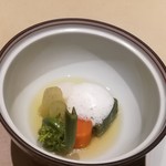 厨翠山   - シェフがはまぐりの泡をかけにきました