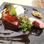 厨翠山   - 焼物　神内和牛ローストとサロベツ合鴨　そら豆、炭火焼
      （一○五、ヒマラヤ岩塩めぐみパウダー）