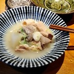 梅月 - 塩もつ煮。取り分けてみました。美味しさ伝わりますかね？